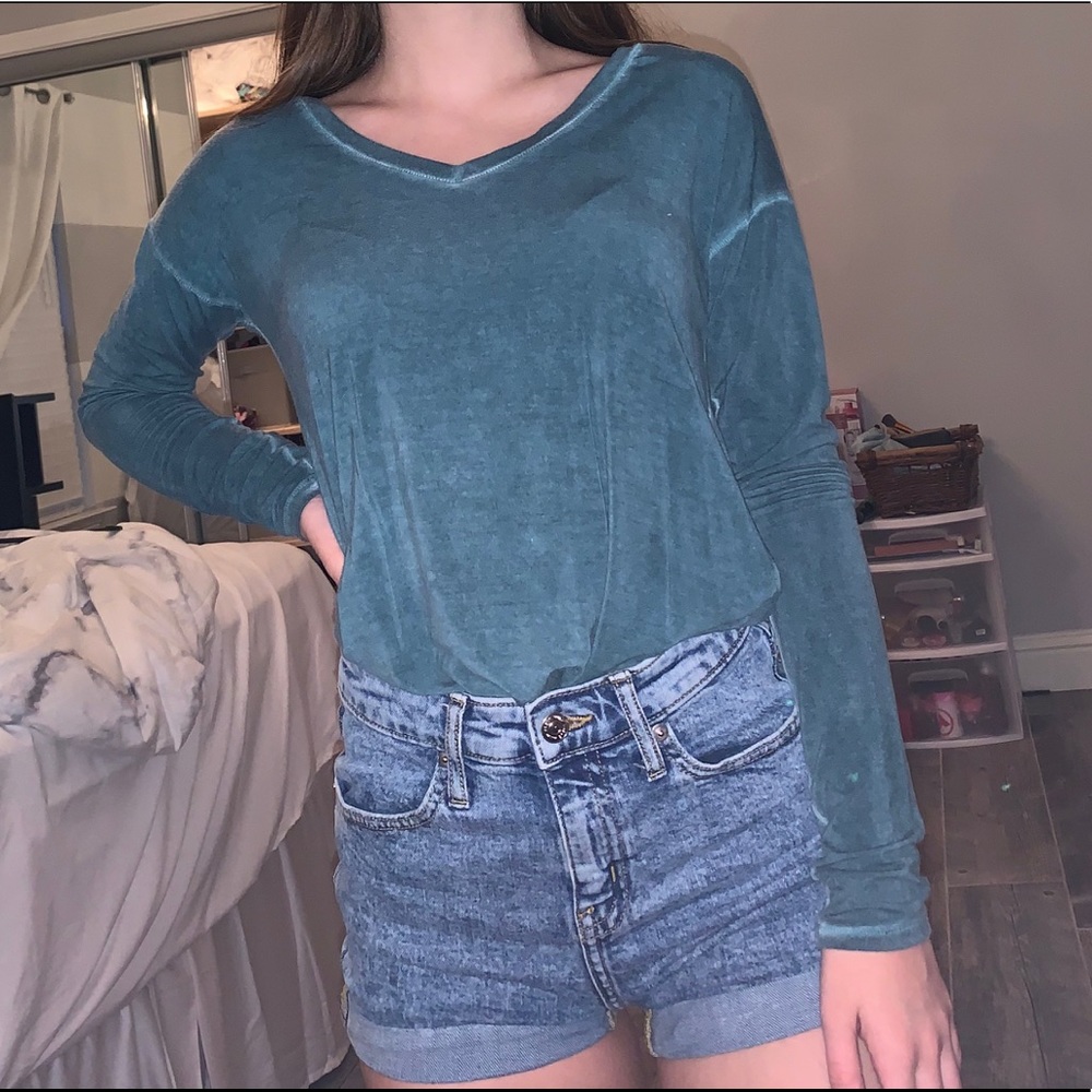 american eagle tee
